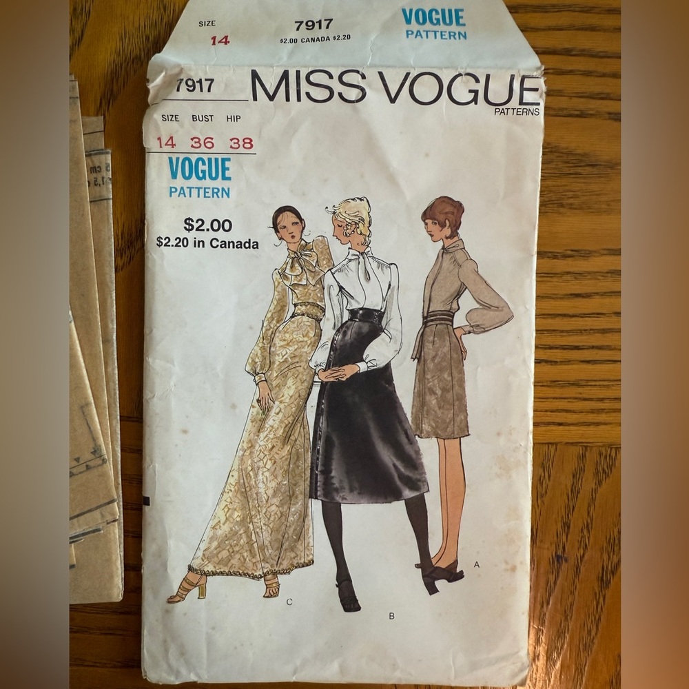 Vintage Miss Vogue Sewing Pattern 7917 with Black and Cream Designs- size 14